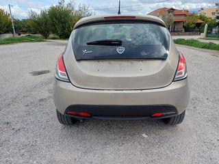 Lancia Ypsilon 2014-thumb-10