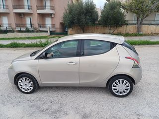 Lancia Ypsilon 2014-thumb-17