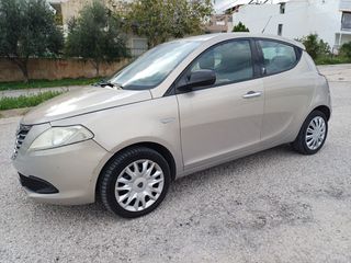 Lancia Ypsilon 2014-thumb-18