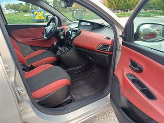 Lancia Ypsilon 2014-thumb-25