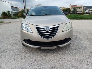 Lancia Ypsilon 2014-thumb-30
