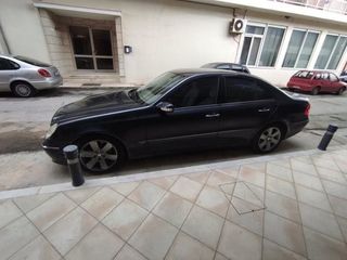 Mercedes-Benz E 350 2005-thumb-4