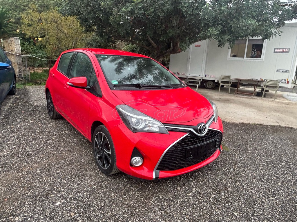 Toyota Yaris 2017 FULL EXTRA