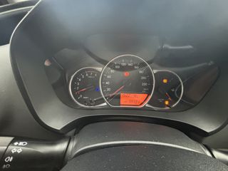 Toyota Yaris 2017 FULL EXTRA-thumb-12