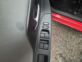 Toyota Yaris 2017 FULL EXTRA-thumb-14