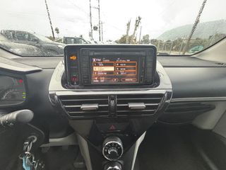 Toyota iQ 2013 D4D EURO5-thumb-10