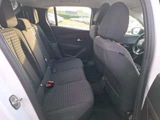 Peugeot 208 2022 1.2 PURETECH 75 ACTIVE-thumb-7