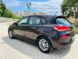 Hyundai i 30 2017 1.0 T-GDI 120PS BLUETOOTH PARKTRONIC LANE ASSIST-thumb-10