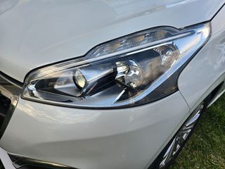 Peugeot 208 2017 PureTech Allure - Panorama-thumb-5