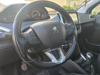 Peugeot 208 2017 PureTech Allure - Panorama-thumb-22