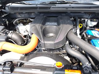 Isuzu D-Max 2016 LS  2,5 NAVI- ΔΕΡΜΑ- KLIMA -ΑΥΤΟΜΑΤΟ...ΑΡΙΣΤΟ!!!!!!!-thumb-9