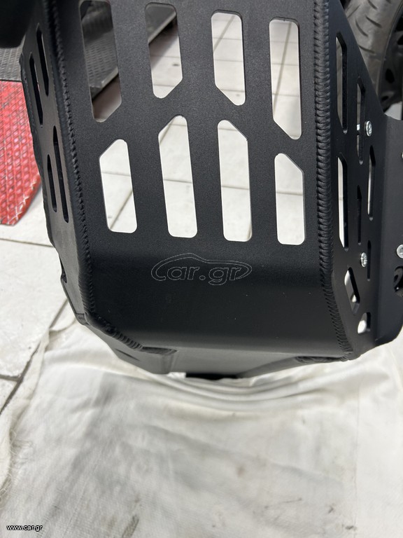 ΠΟΔΙΑ ΓΙΑ YAMAHA TENERE 700.