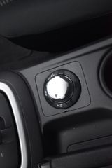 Isuzu D-Max 2019 ΜΙΑΜΙΣΗ ΚΑΜΠΙΝΑ ΑΥΤΟΜΑΤΟ- LS 4X4-thumb-15