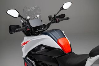Benelli 2026 TRK 902 Stradale - Διαθέσιμο!-thumb-5