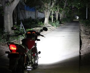 LED ΛΑΜΠΕΣ ΠΟΛΥ ΔΥΝΑΤΕΣ , ΧΩΡΑΝΕ ΣΕ ΟΛΑ ΤΑ ΦΑΝΑΡΙΑ ΧΩΡΙΣ ΑΝΤΑΠΤΟΡΕΣ. τιμή για τεμάχιο-thumb-1