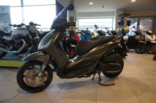 Piaggio Beverly 350 2019 BEVERLY 350 SPORT TOURING