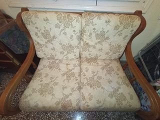 Διθέσιος ξύλινος καναπές