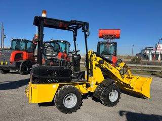 Φορτωτής Με Λάστιχα 2025 KUBOTA D1105-thumb-3