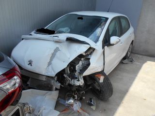 PEUGEOT 208 ΟΛΟΚΛΗΡΟ ΑΥΤΟΚΙΝΗΤΟ ΓΙΑ ΑΝΤΑΛΛΑΚΤΙΚΑ WWW.SARAVALAKI.GR