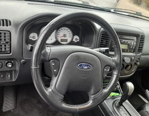 Ford Maverick 2004-thumb-7