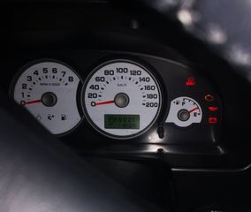 Ford Maverick 2004-thumb-11