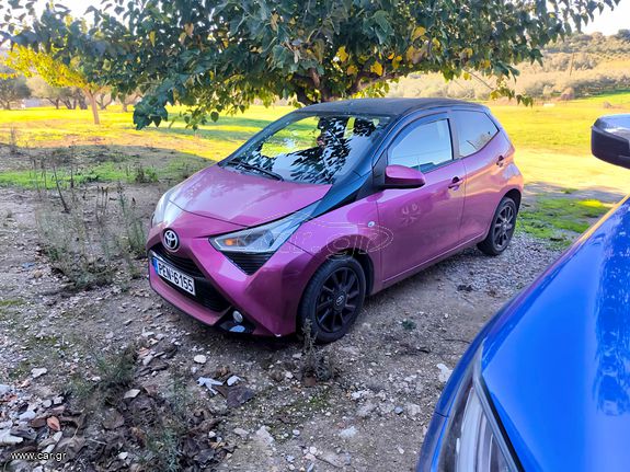 Toyota Aygo 2018 X CITE CONNECT MAGENTA