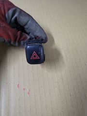 διακόπτης Αλαρμ από TOYOTA COROLLA E110 χρονολογία 1997 έως 2002 τιμή 25€ + ΦΠΑ αποστολή σε όλη την Ελλάδα