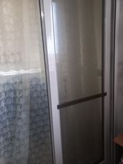 Μπαλκονοπόρτα Ξεμονταρισμενη  Αλουμινίου με Διπλό Τζάμι, Ανάκληση, Ρολό & Σίτα