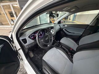 Hyundai i 20 2017-thumb-11