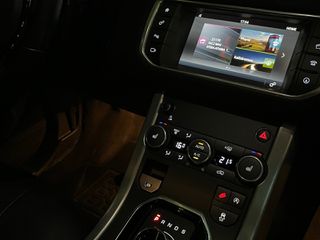 Land Rover Range Rover 2017 Black edition panorama-thumb-8