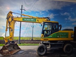 Εκσκαφέας Με Λάστιχα Komatsu 2009 PW200-thumb-1