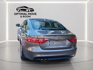 Jaguar XF 2016-thumb-2