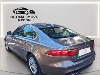 Jaguar XF 2016-thumb-3