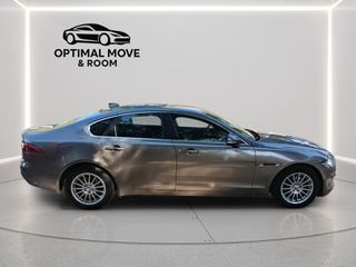 Jaguar XF 2016-thumb-5