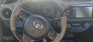 Toyota Yaris 2017 BI-TONE-thumb-5