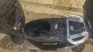 Aprilia SportCITY 200 2007 V8-thumb-3
