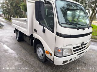 Ανατροπή Toyota 2014 DYNA150-thumb-3