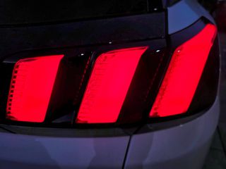 Peugeot 3008 2018 1.2cc 130PS ALLURE Ιδιωτη ΔΕΡΜΑ-thumb-20