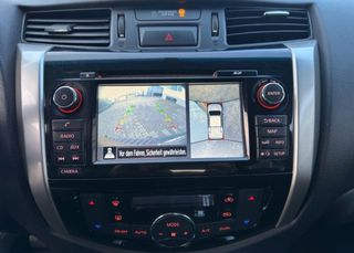 Nissan Navara 2017 NP300-thumb-9
