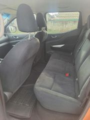 Nissan Navara 2017 NP300-thumb-14