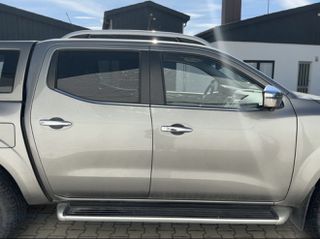 Nissan Navara 2017 NP300-thumb-16
