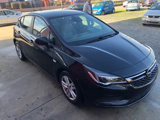 Opel Astra 2017-thumb-8