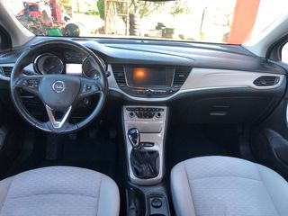 Opel Astra 2017-thumb-10