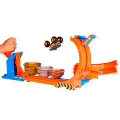 Hot Wheels Monster Trucks Loop and Flip Trophy Challenge-thumb-2