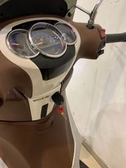 Piaggio Beverly 300i 2011-thumb-6