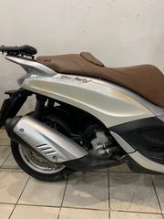 Piaggio Beverly 300i 2011-thumb-9