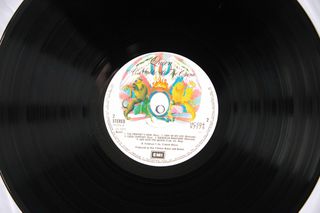 QUEEN-A NIGHT AT THE OPERA-thumb-6