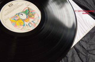 QUEEN-A NIGHT AT THE OPERA-thumb-9