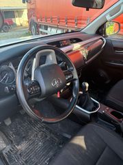 Toyota Hilux 2023