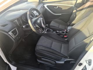 Hyundai i 30 2014-thumb-10